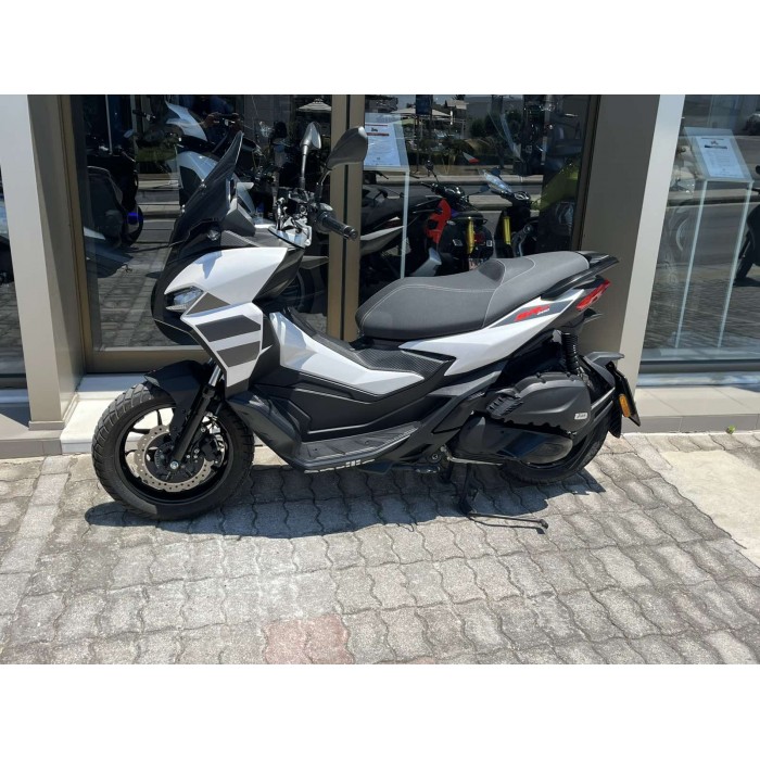 Aprilia SR GT 200 ABS 2026 Μεταχειρισμένα
